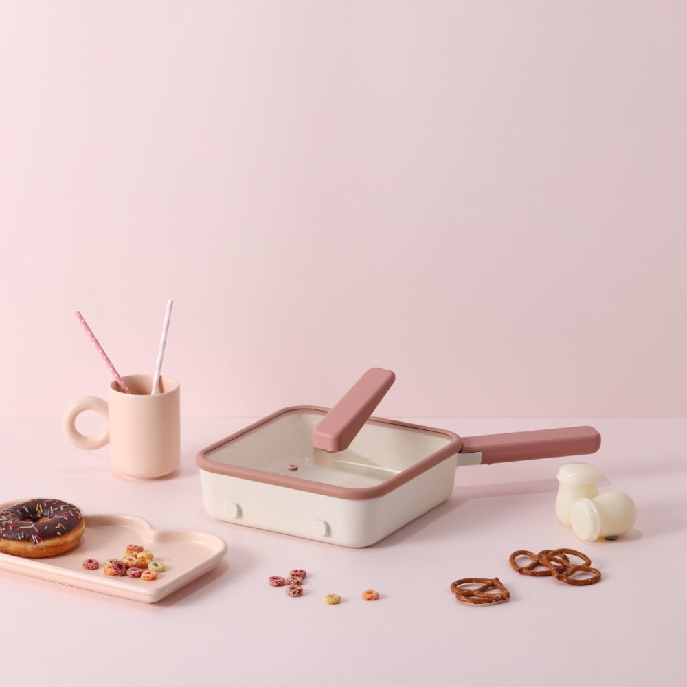 Neoflam Pippi 21cm pan with stand alon lid Induction ready Peach