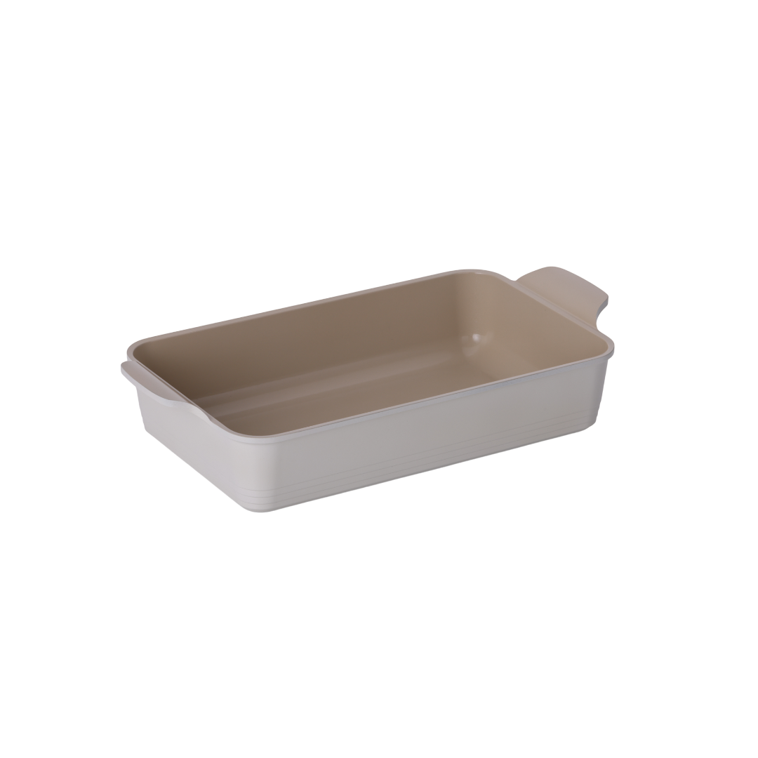 Neoflam Fika roasting pan in cream with a non-stick Ecolon coating, perfect for baking and roasting.